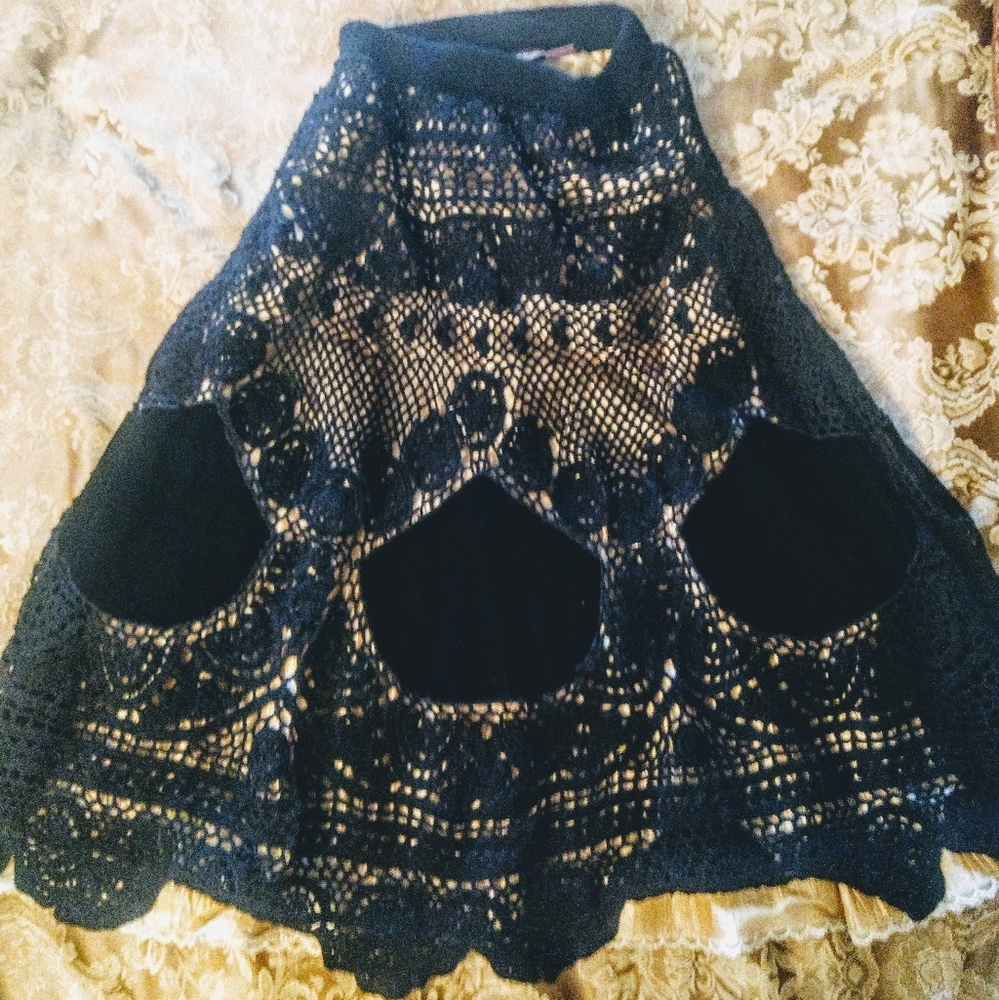 IPSA Skirt, Gorgeous Wool Crochet Lace